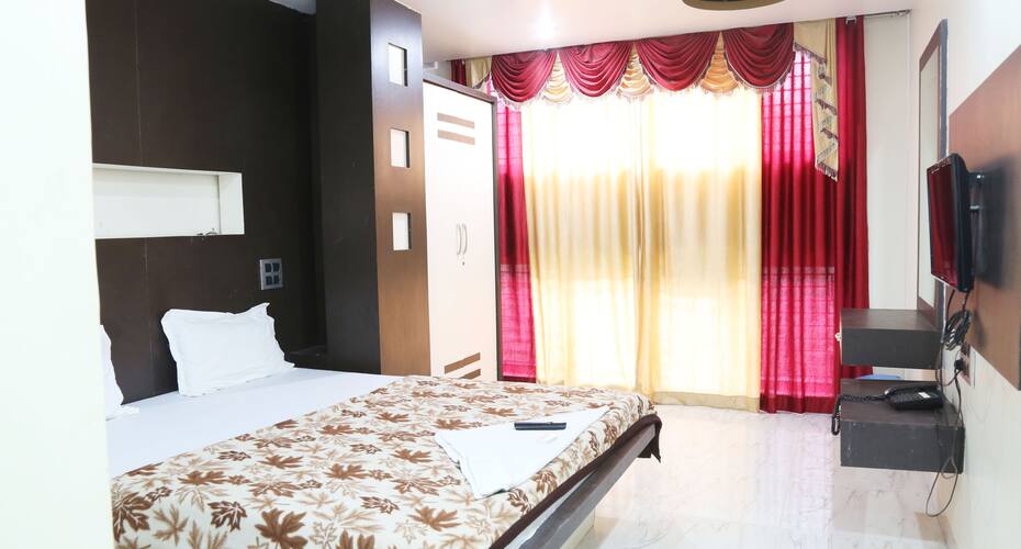 Sayaji Raje Palace Hotel & Lodge, Solapur 2